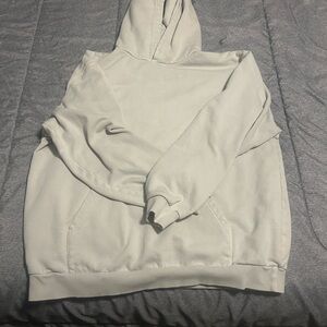 Skims very light grey sweatshirt